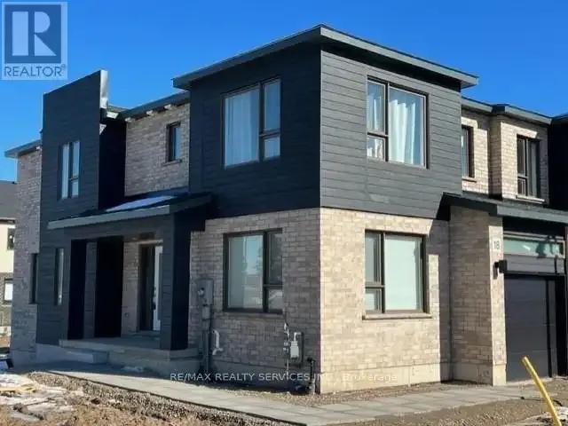 4 Bedroom Townhouse Kitchener ON 105526312