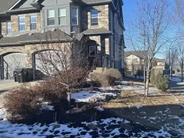 4 Bedroom Townhouse Spruce Grove AB 103390684