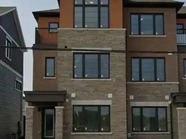 4 Bedroom Townhouse Thorold ON 103368078