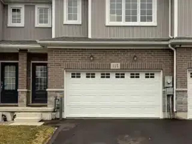 4 Bedroom Townhouse Thorold ON 103594533