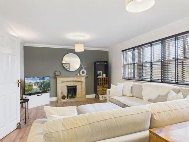 4 bedroom townhouse to rent