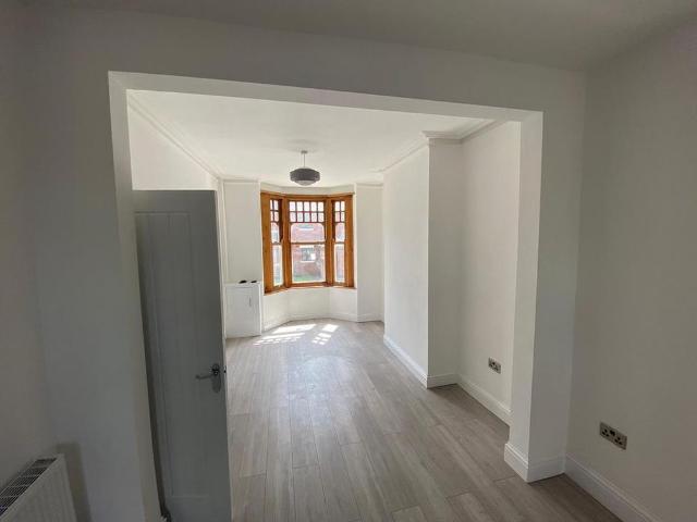 4 bedroom townhouse to rent