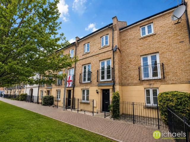 4 bedroom townhouse to rent