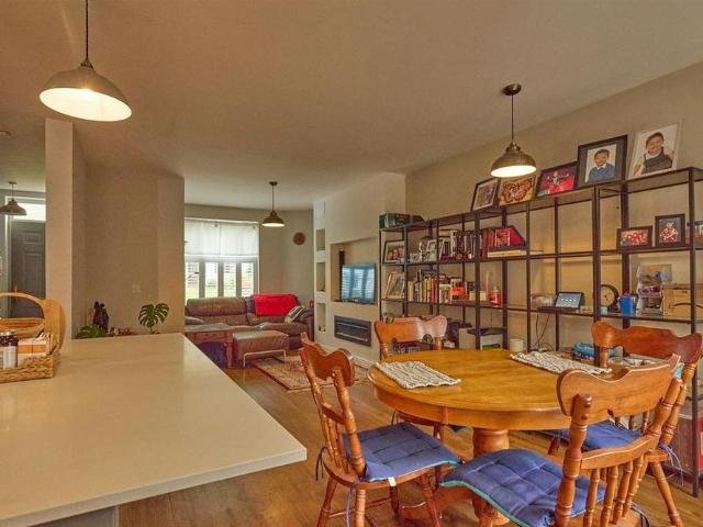 4 bedroom townhouse to rent