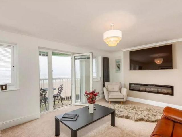 4 bedroom townhouse to rent