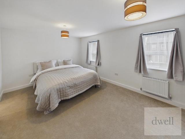 4 bedroom townhouse to rent