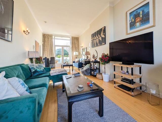 4 bedroom townhouse to rent