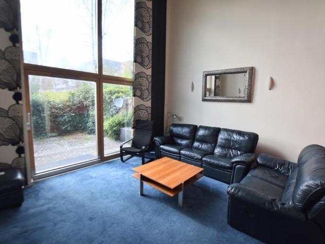 4 bedroom townhouse to rent