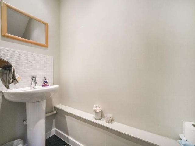 4 bedroom townhouse to rent