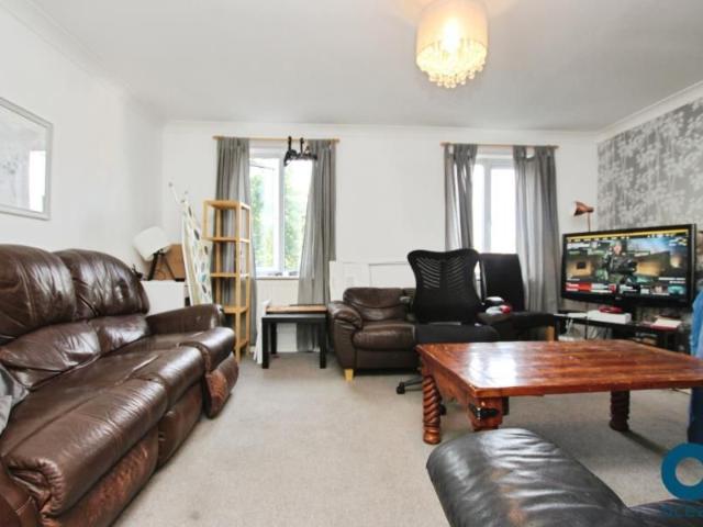 4 bedroom townhouse to rent