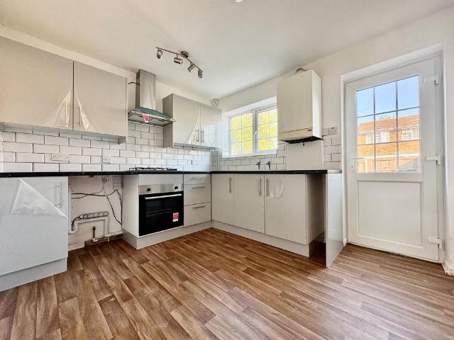 4 bedroom townhouse to rent