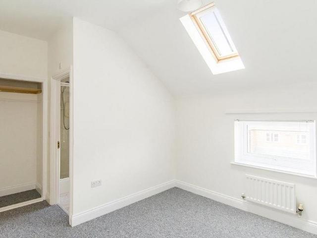 4 bedroom townhouse to rent