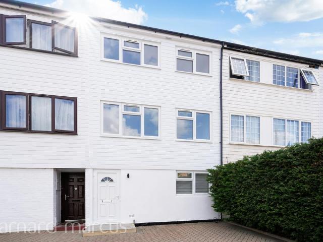 4 bedroom townhouse to rent