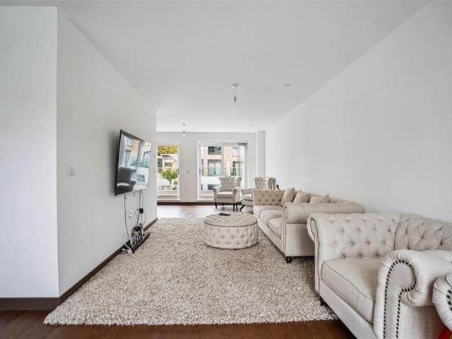 4 bedroom townhouse to rent