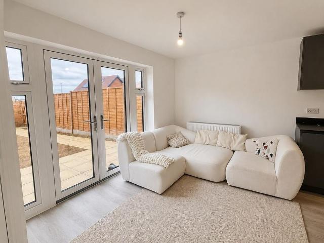 4 bedroom townhouse to rent