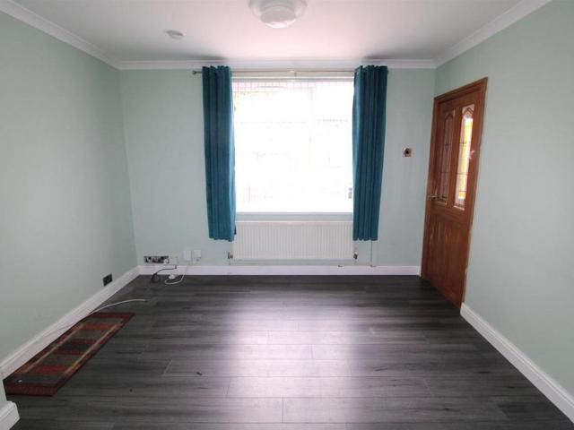 4 bedroom townhouse to rent