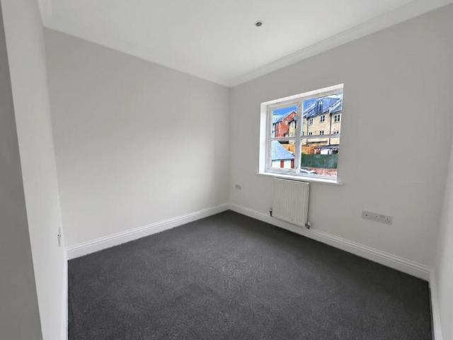 4 bedroom townhouse to rent