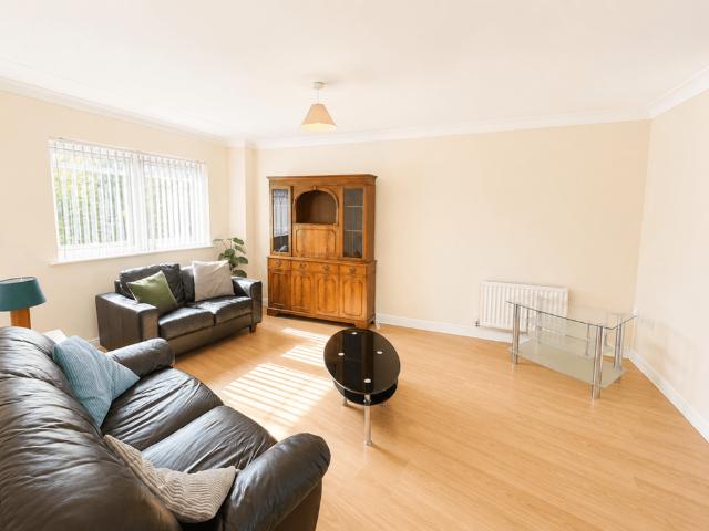 4 bedroom townhouse to rent