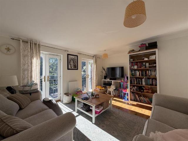 4 bedroom townhouse to rent
