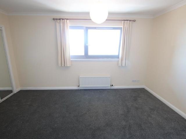 4 bedroom townhouse to rent