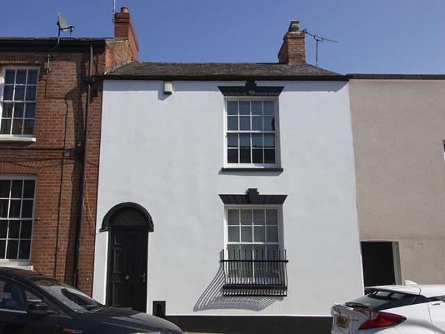 4 bedroom townhouse to rent