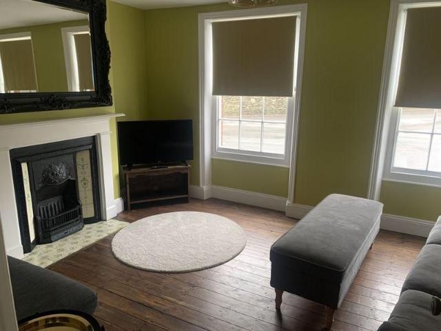 4 bedroom townhouse to rent