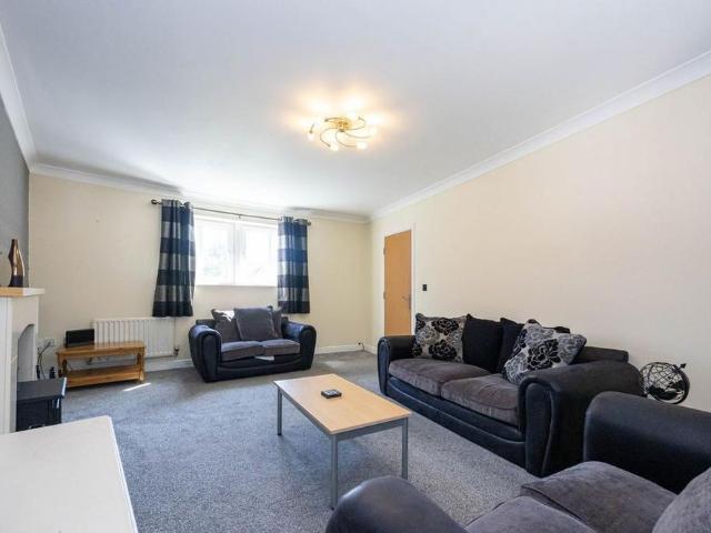 4 bedroom townhouse to rent