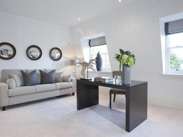 4 bedroom townhouse to rent