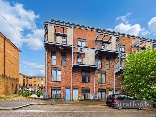 4 bedroom townhouse to rent