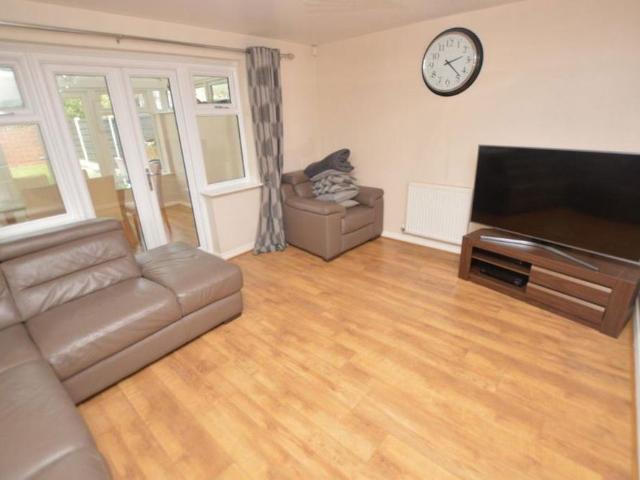 4 bedroom townhouse to rent