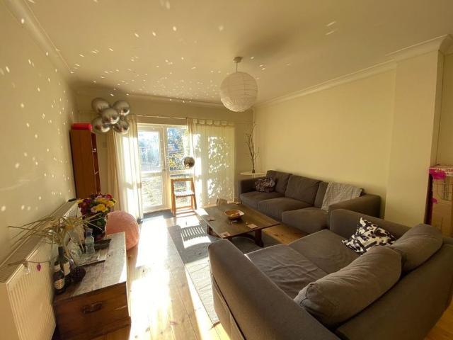 4 bedroom townhouse to rent