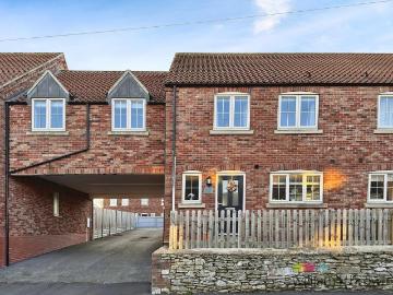 4 bedroom townhouse to rent