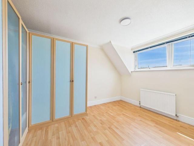 4 bedroom townhouse to rent