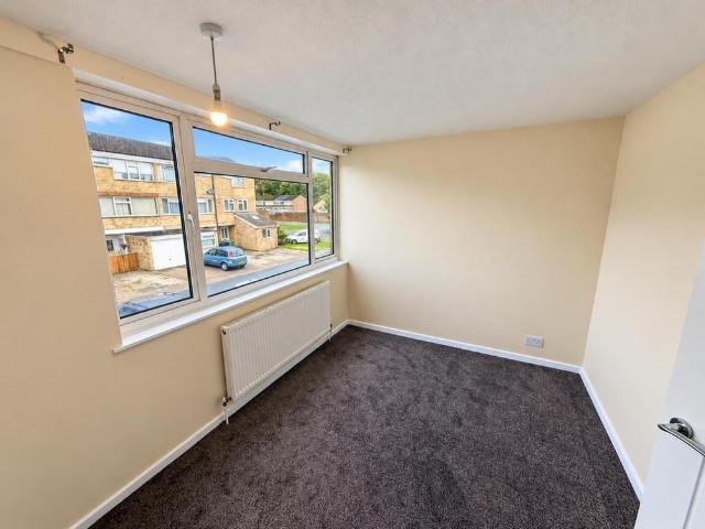 4 bedroom townhouse to rent