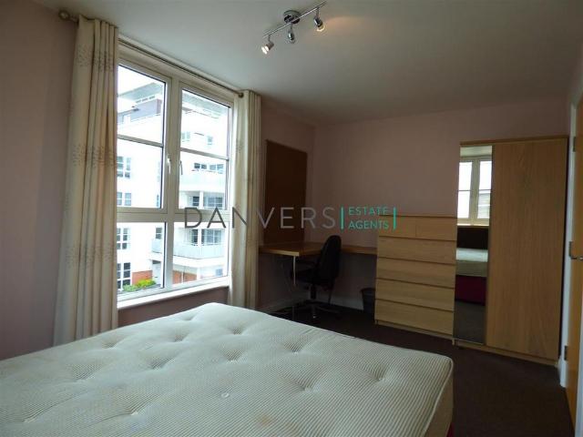 4 bedroom townhouse to rent