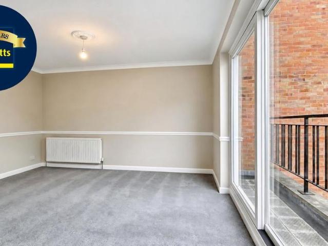 4 bedroom townhouse to rent