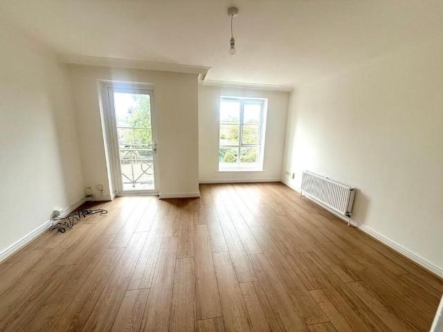 4 bedroom townhouse to rent
