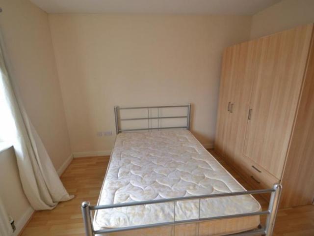 4 bedroom townhouse to rent