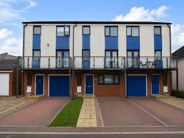 4 bedroom townhouse to rent