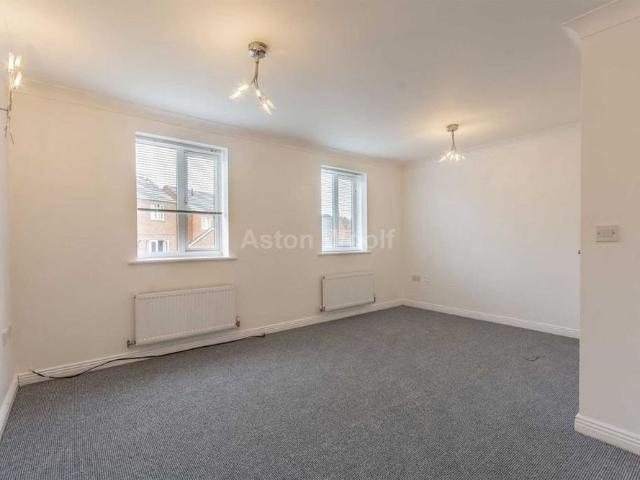 4 bedroom townhouse to rent