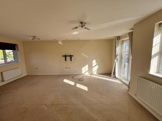 4 bedroom townhouse to rent