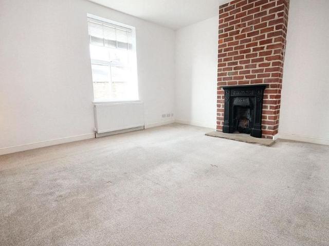 4 bedroom townhouse to rent
