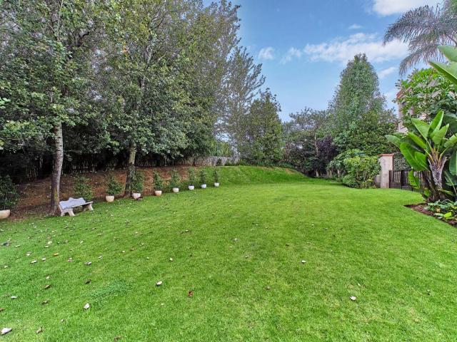 4 Bedroom Townhouse To Rent in Eagle Canyon Golf Estate