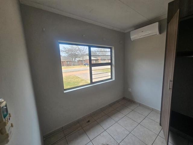 4 Bedroom Townhouse To Rent in Onverwacht