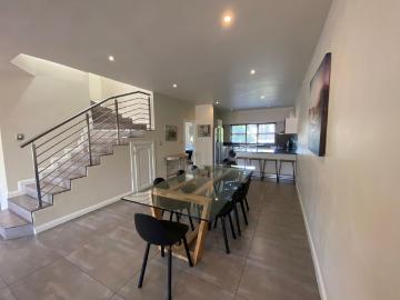 4 Bedroom Townhouse To Rent in Sandown