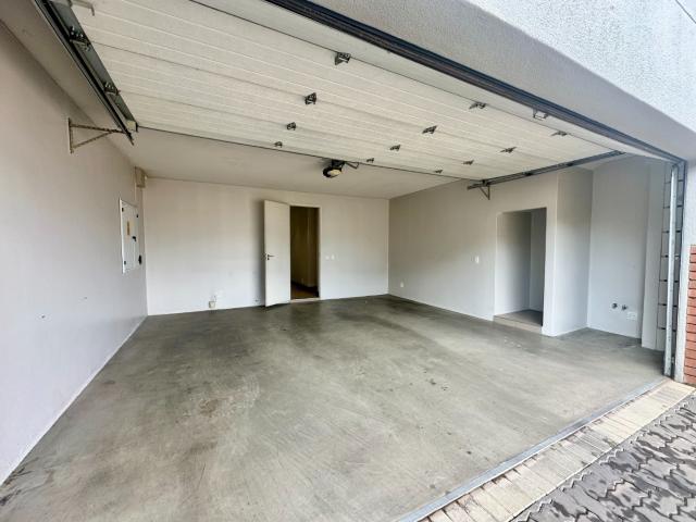 4 Bedroom Townhouse To Rent in Waterkloof