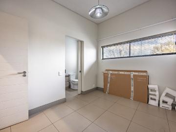 4 Bedroom Townhouse To Rent in Waterkloof Ridge