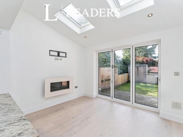 4 bedroom townhouse to rent Nicholas Court, Nicholas Street Mews, Chester, CH1