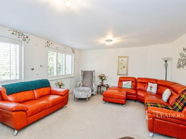 4 bedroom townhouse to rent Waterside Gardens, Waterlooville, Hampshire, PO7