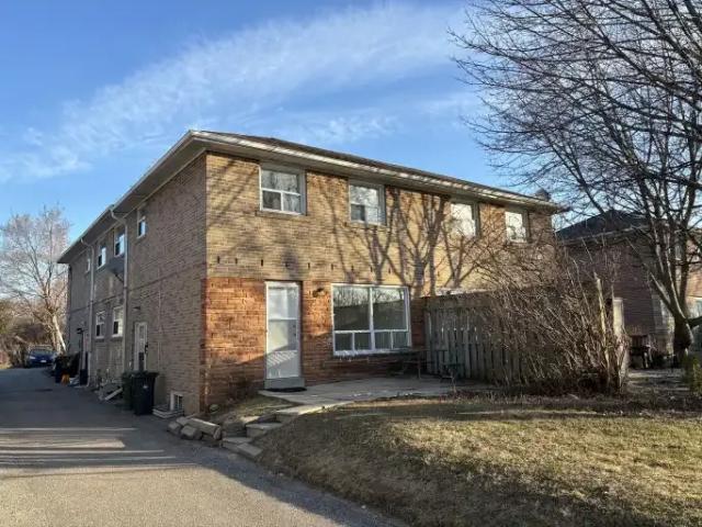 4 Bedroom Townhouse Toronto ON LS105023303